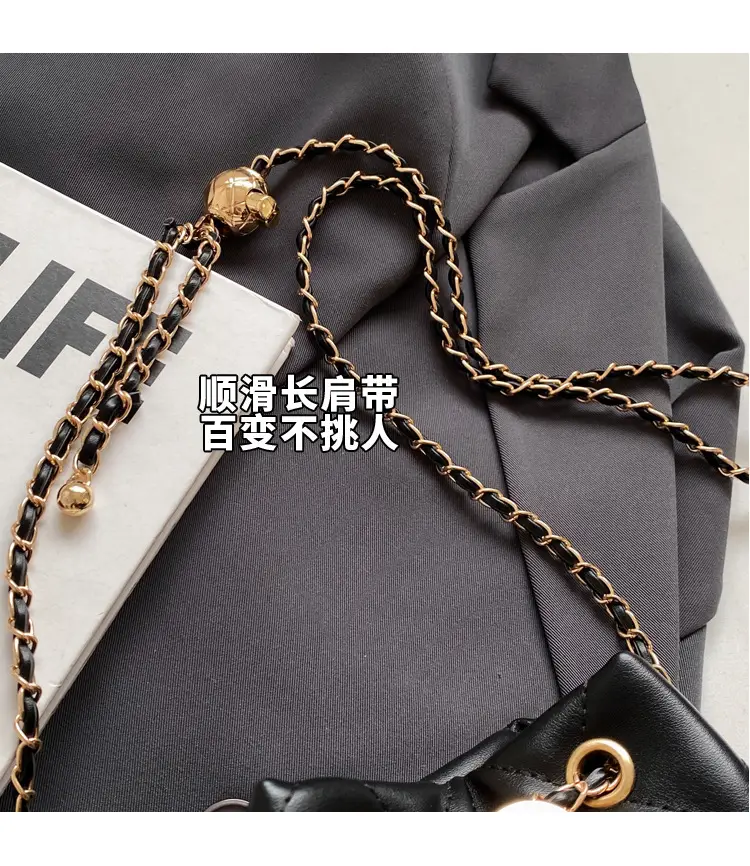 Korean Style Diamond Chain Bucket Bag White Gold Chain — feature 13