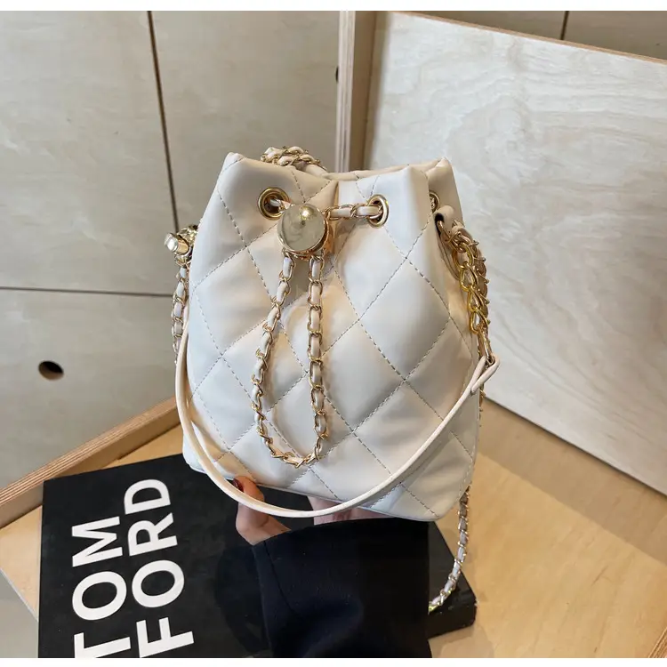Korean Style Diamond Chain Bucket Bag White Gold Chain — feature 25