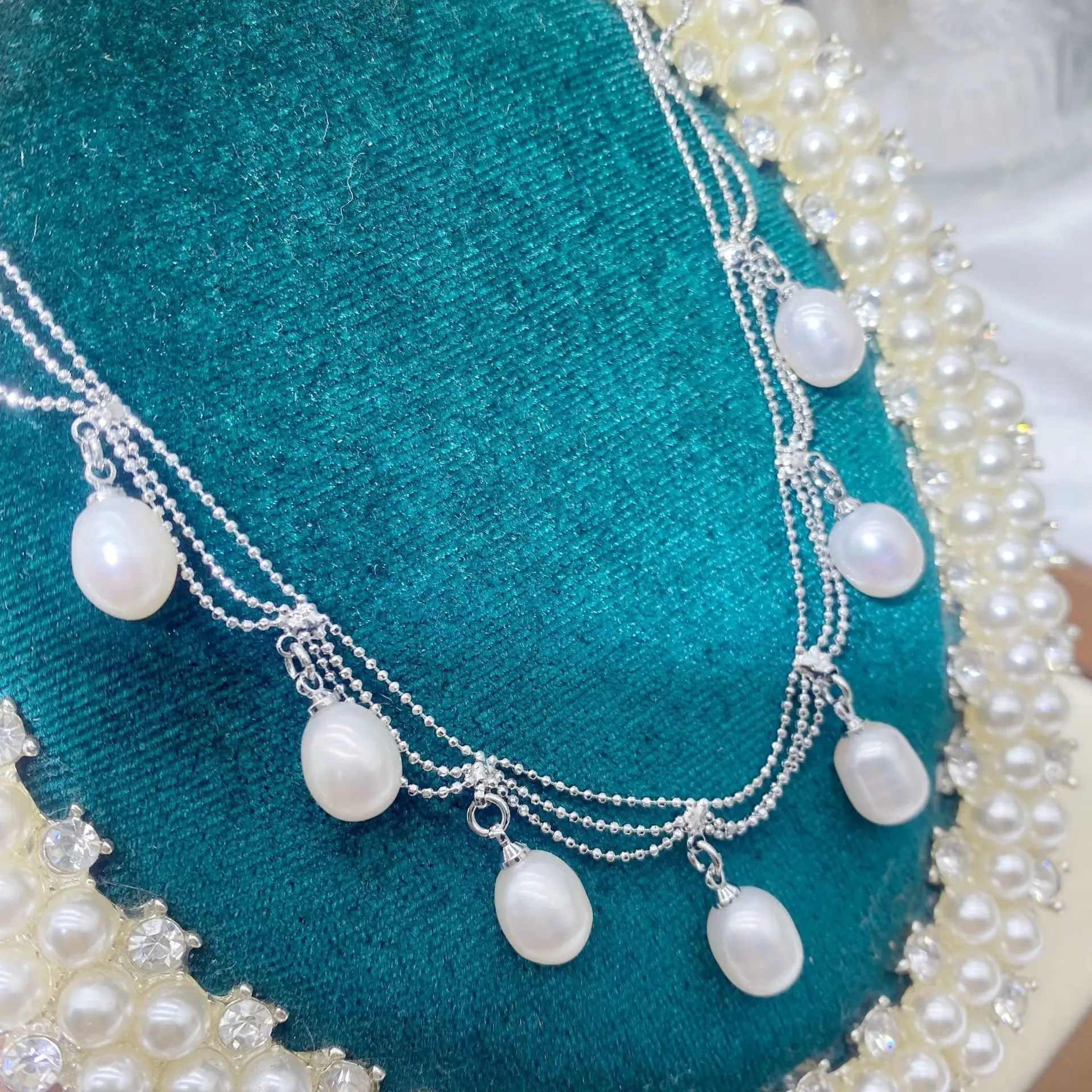 Gold Pearl Tassel Necklace for Women - Image 2