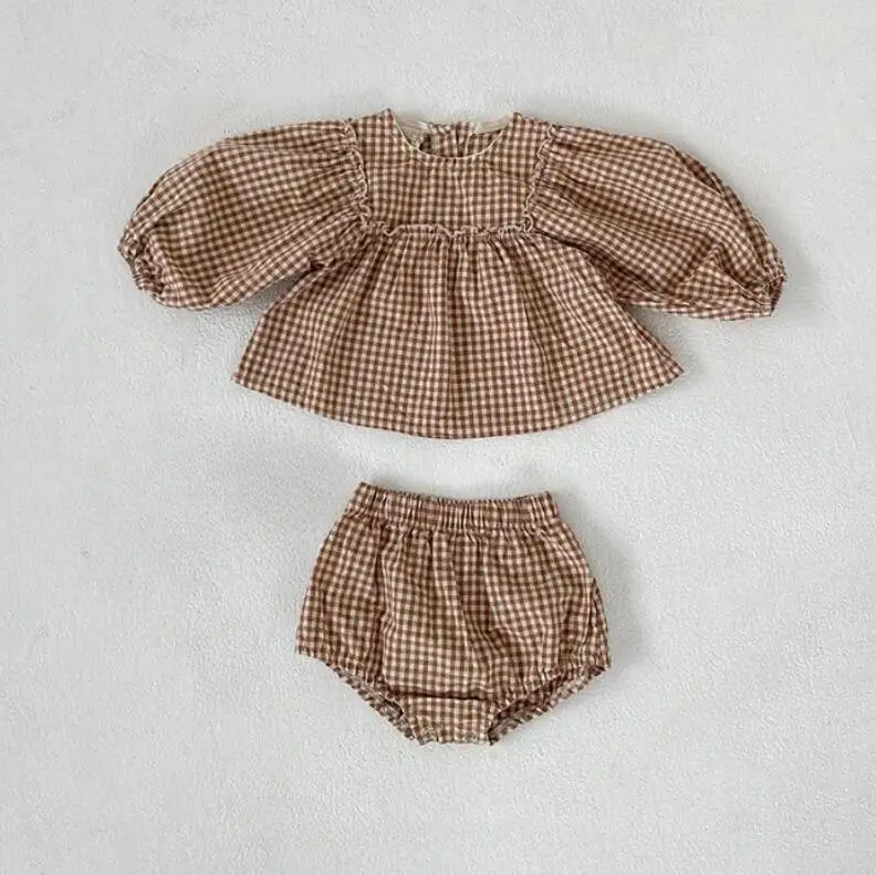 Korean Style Baby Girl Plaid Shirt & Shorts Set - Image 2