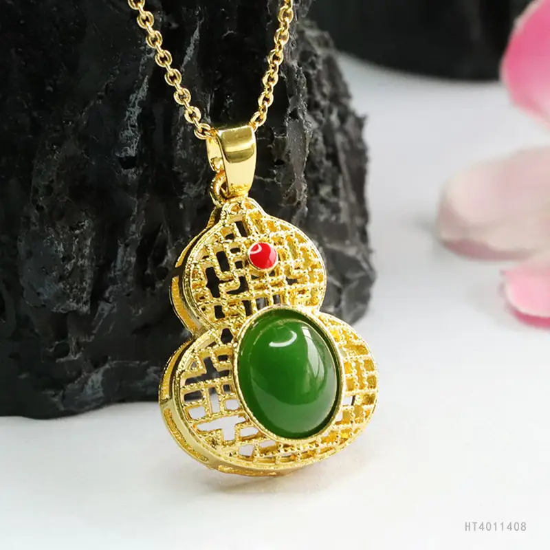 Guan Yu Jade Pendant Necklace for Women Spinach Green Jasper Gourd — feature 9