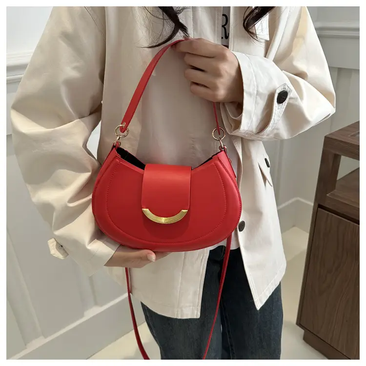 Black Western Crossbody Shoulder Bag with Gold Clasp — feature 37