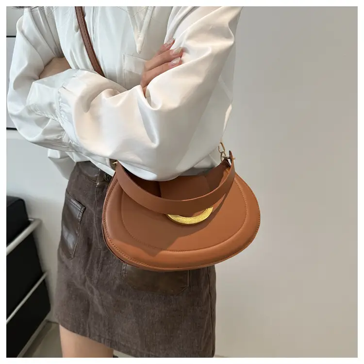 Black Western Crossbody Shoulder Bag with Gold Clasp — feature 46