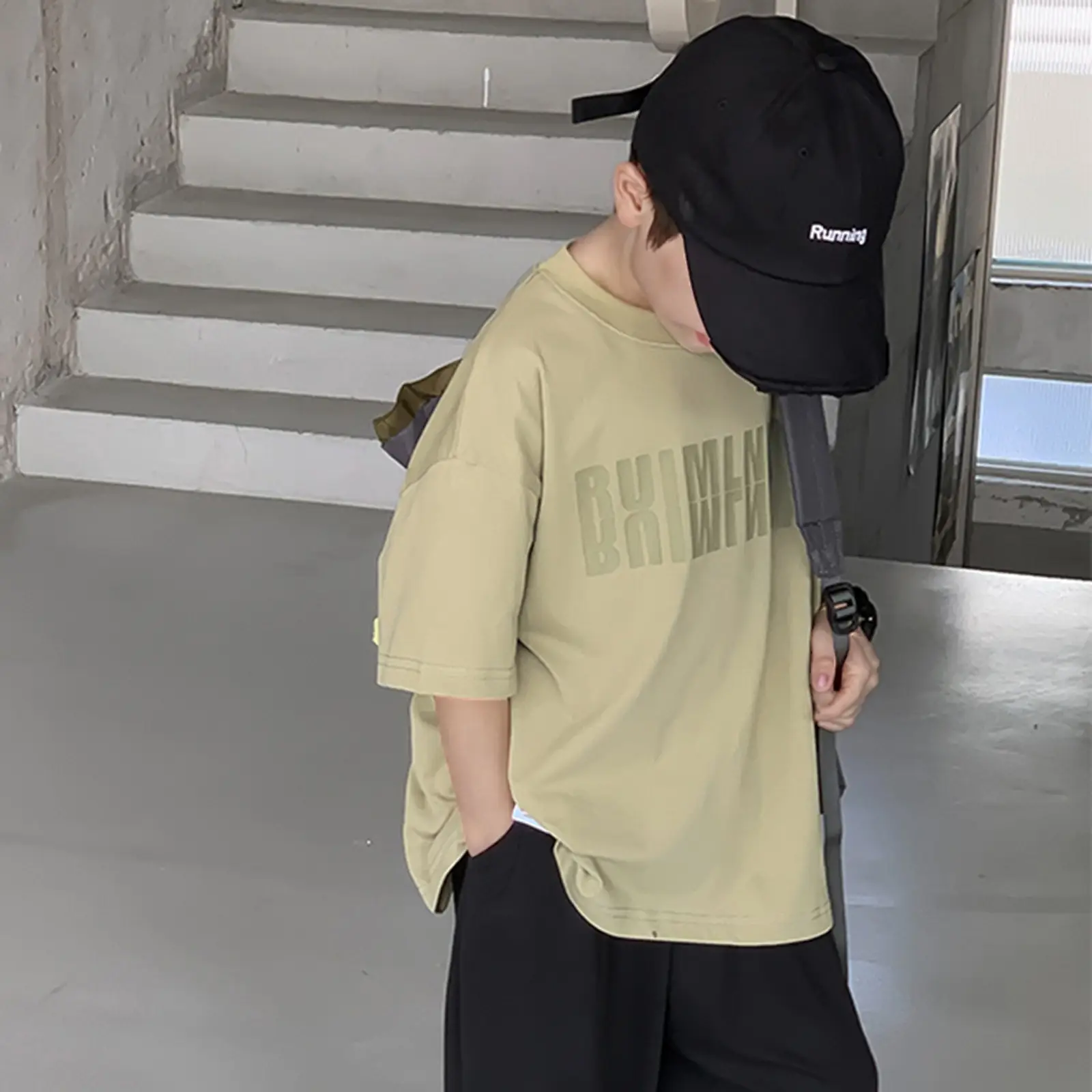 2025 Boys Short Sleeve T-Shirt Beige Casual Summer