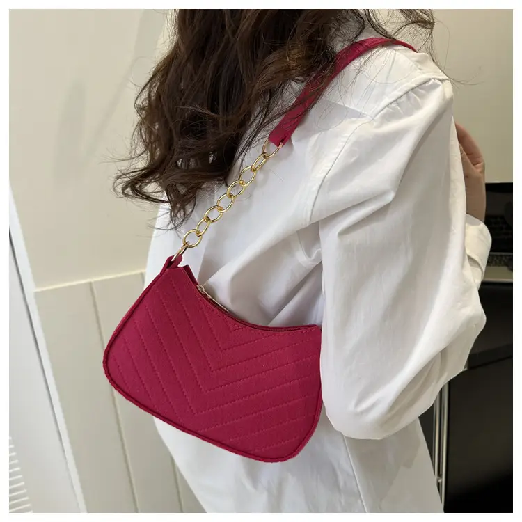 Women's Felt Chain Shoulder Bag Candy Color — feature 10