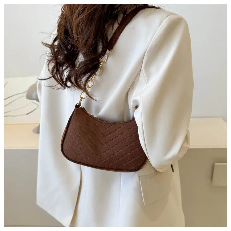 Women's Felt Chain Shoulder Bag Candy Color — feature 21