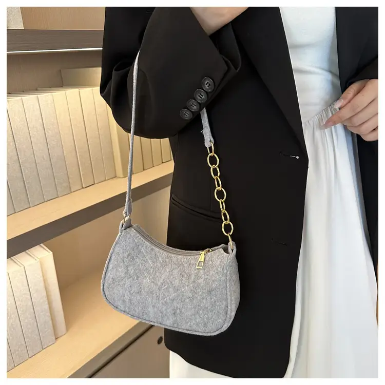 Women's Felt Chain Shoulder Bag Candy Color — feature 23