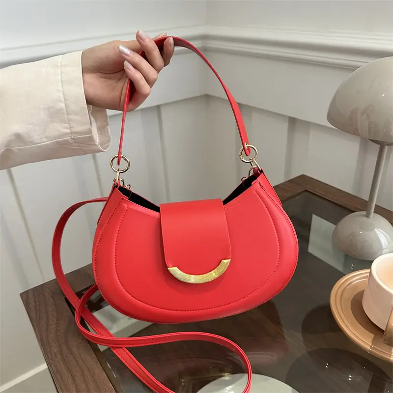 Black Retro Shoulder Bag for Women 2024 - Image 9