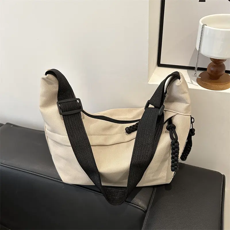 Black Korean Style Shoulder Messenger Bag for Women - Image 6