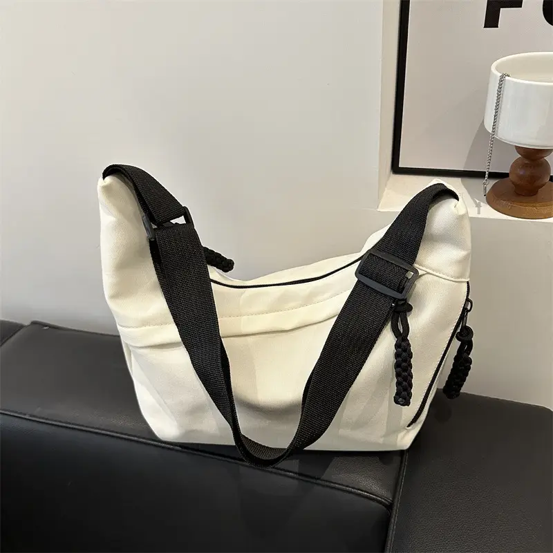 Black Korean Style Shoulder Messenger Bag for Women - Image 8