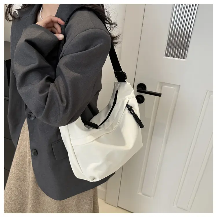 Black Korean Style Shoulder Messenger Bag for Women — feature 17