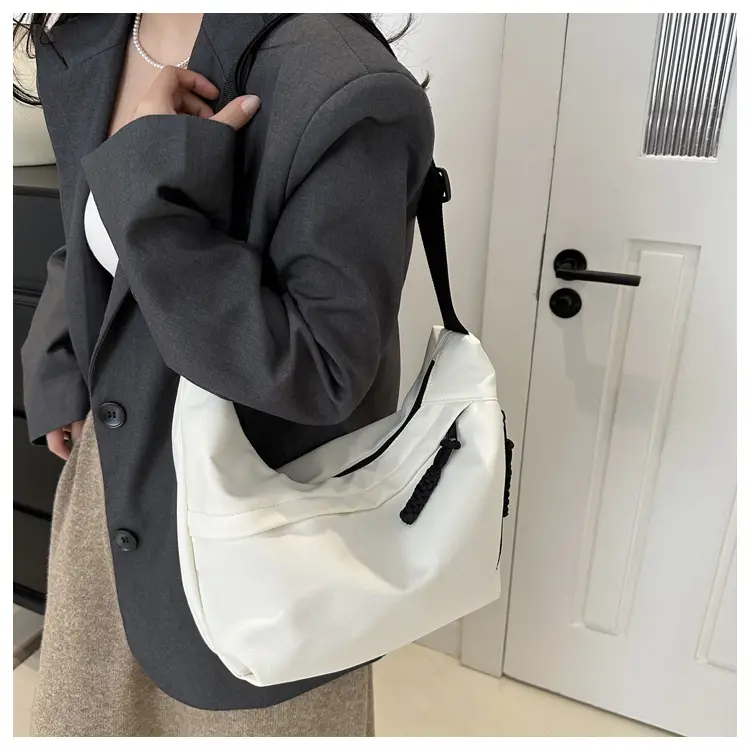 Black Korean Style Shoulder Messenger Bag for Women — feature 18