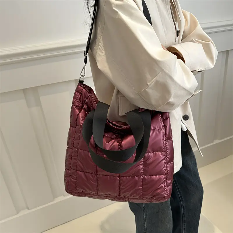Women's Silver Puffer Shoulder Bag New 2024 - Image 8