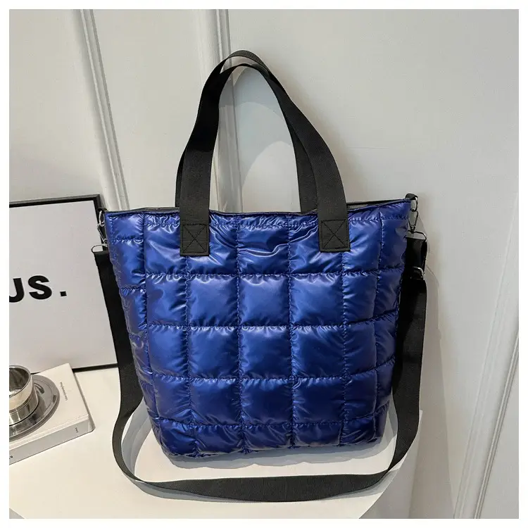 Women's Silver Puffer Shoulder Bag New 2024 — feature 30
