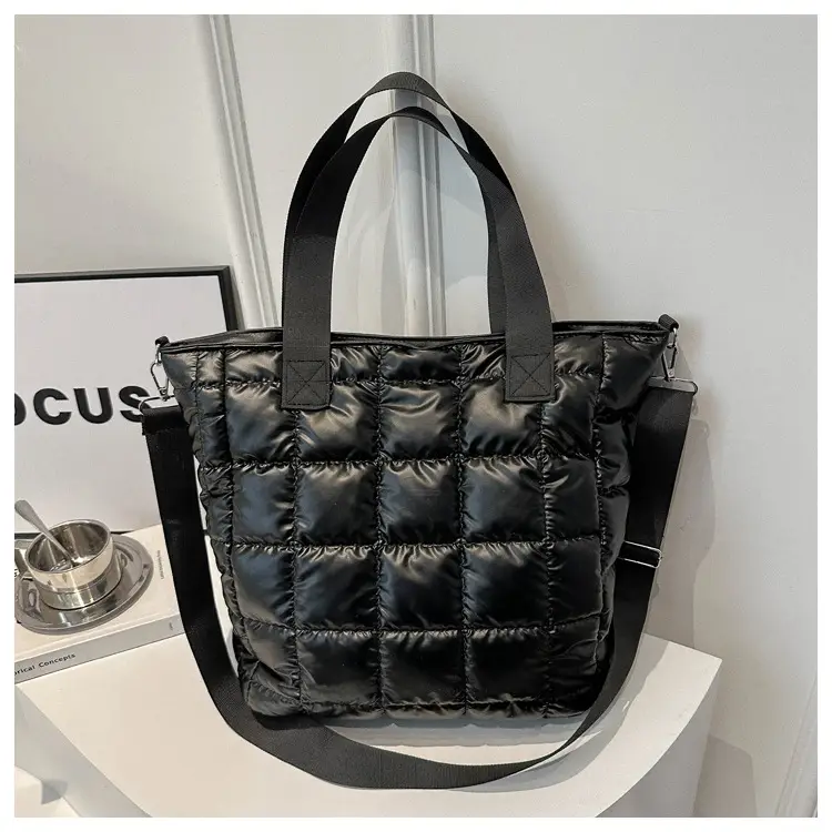 Women's Silver Puffer Shoulder Bag New 2024 — feature 32