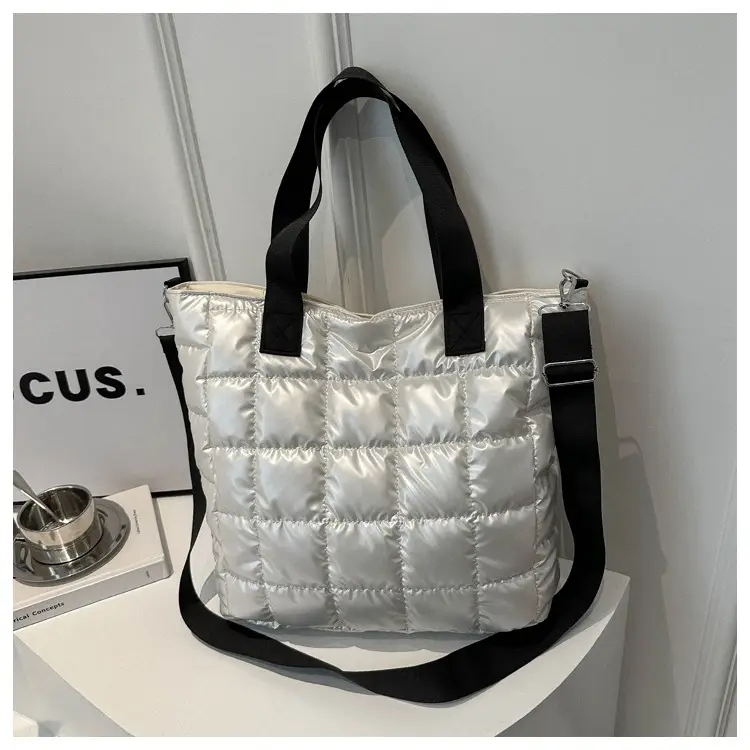 Women's Silver Puffer Shoulder Bag New 2024 — feature 33