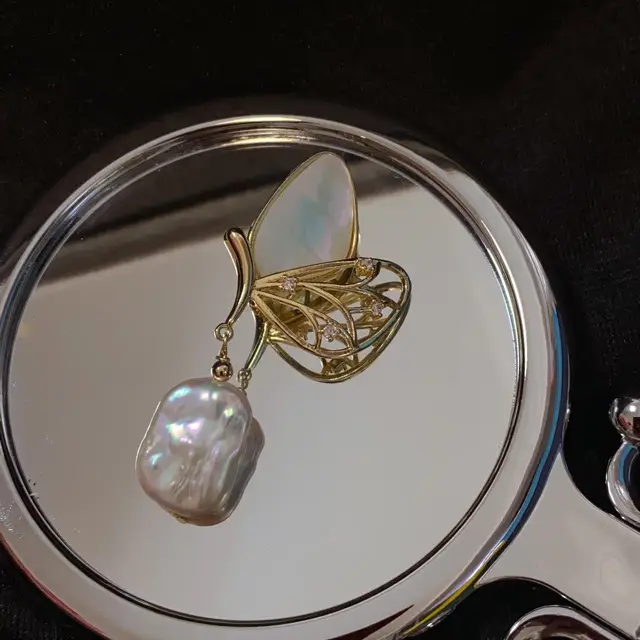 Butterfly Pearl Brooch for Women Gold Plated - Image 4