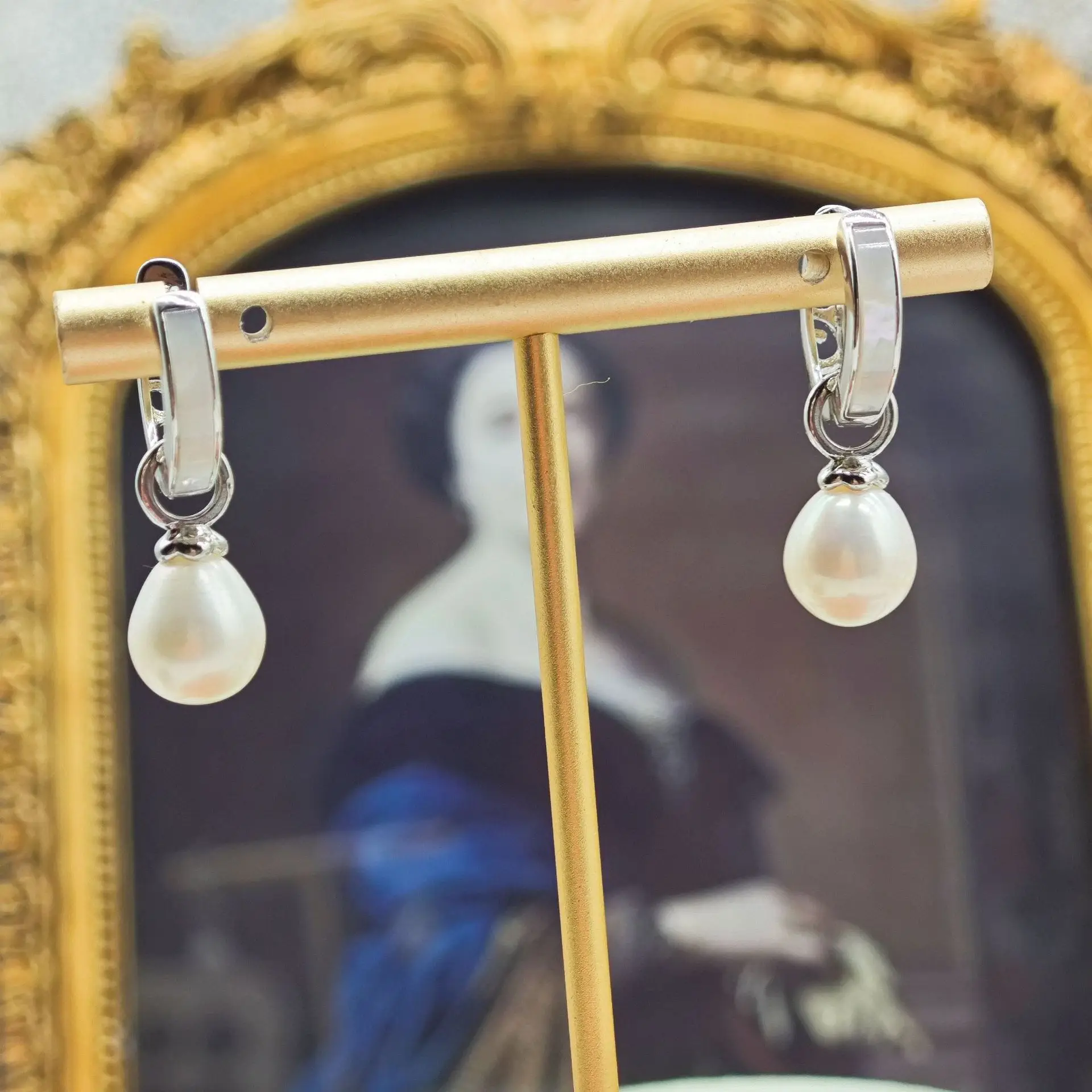 Copper Gold Plated Pearl Ear Buckle Set — feature 16