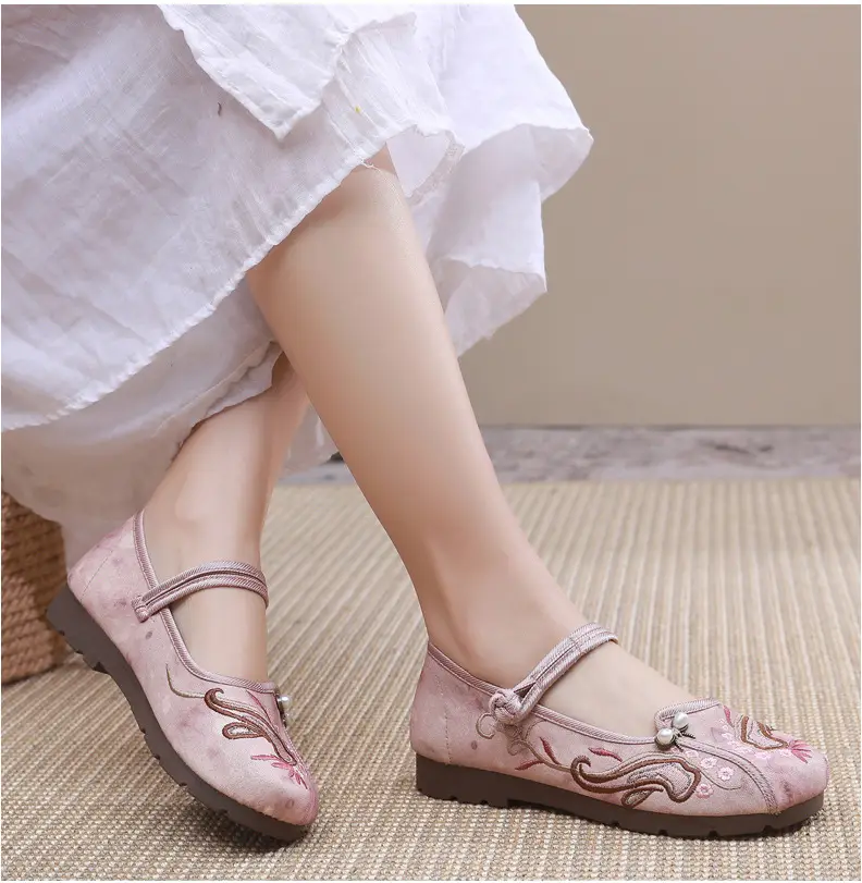 Retro Style Han Dynasty Shoes, Old Beijing Cloth Shoes for Women, Shallow Mouth, Comfortable and Breathable Ethnic Style Women's Shoes, Flat Heel, Soft Sole Embroidered Shoes — feature 13