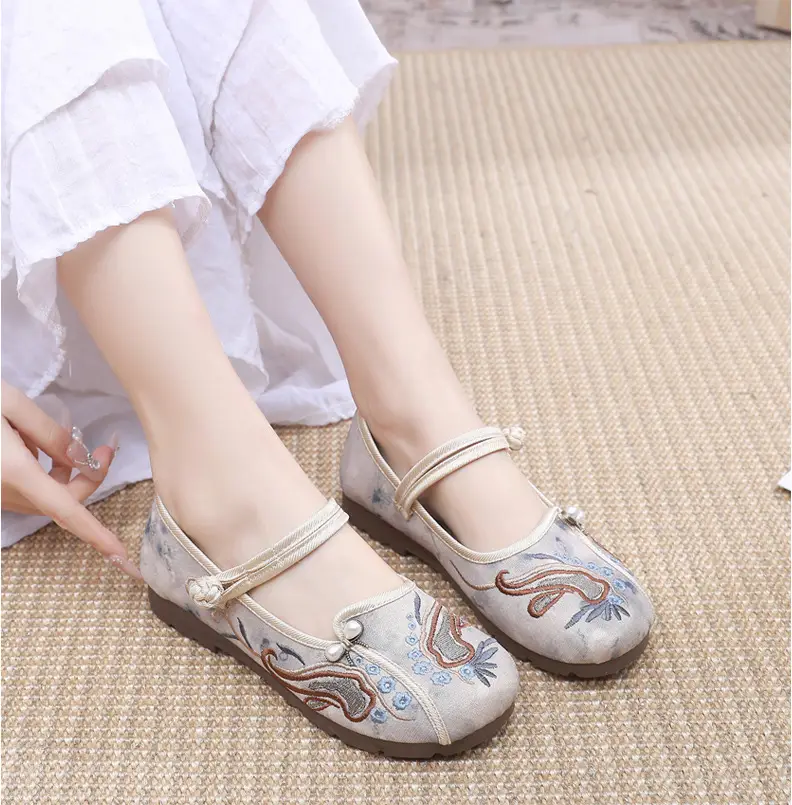 Retro Style Han Dynasty Shoes, Old Beijing Cloth Shoes for Women, Shallow Mouth, Comfortable and Breathable Ethnic Style Women's Shoes, Flat Heel, Soft Sole Embroidered Shoes — feature 18