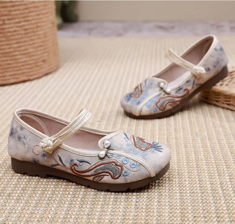 Retro Style Han Dynasty Shoes, Old Beijing Cloth Shoes for Women, Shallow Mouth, Comfortable and Breathable Ethnic Style Women's Shoes, Flat Heel, Soft Sole Embroidered Shoes — feature 27