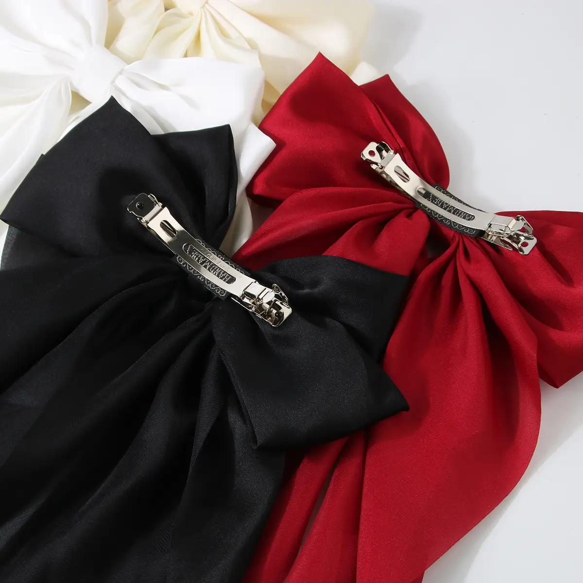 Red Oversized Bow Spring Clip Hair Accessory — feature 7