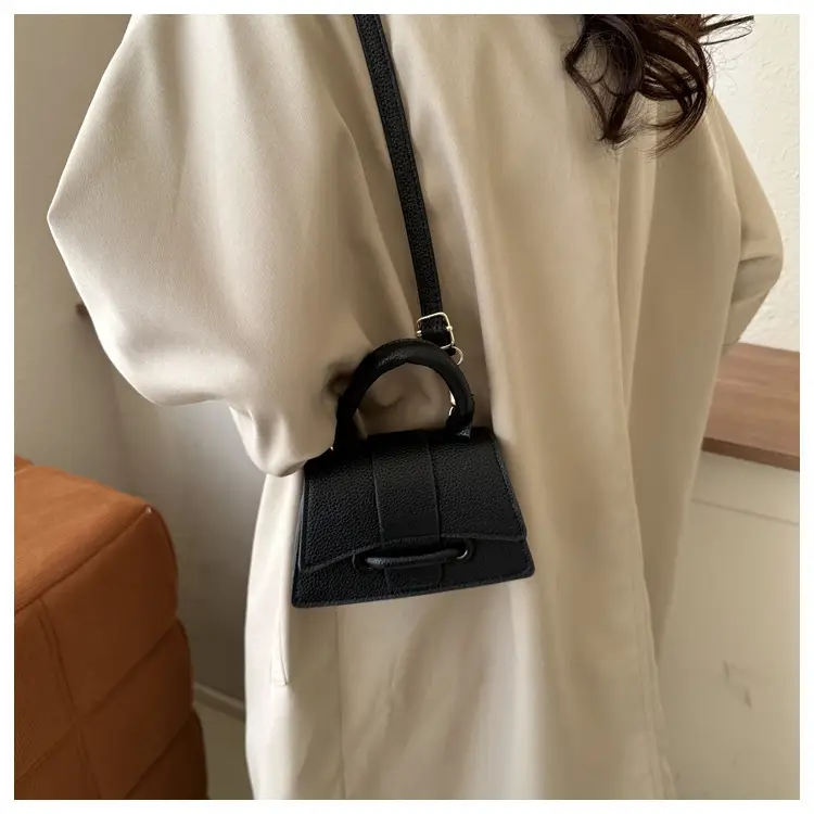 White Korean Style Shoulder Messenger Bag for Women — feature 10