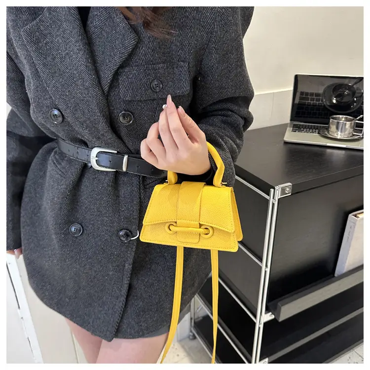 White Korean Style Shoulder Messenger Bag for Women — feature 21