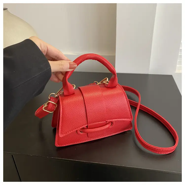 White Korean Style Shoulder Messenger Bag for Women — feature 31