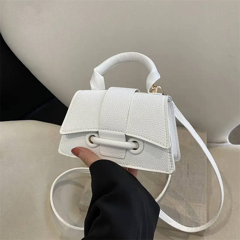 White Korean Style Shoulder Messenger Bag for Women - Image 2
