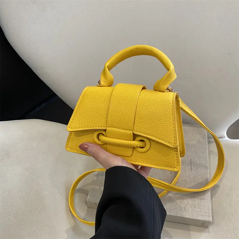 White Korean Style Shoulder Messenger Bag for Women - Image 5