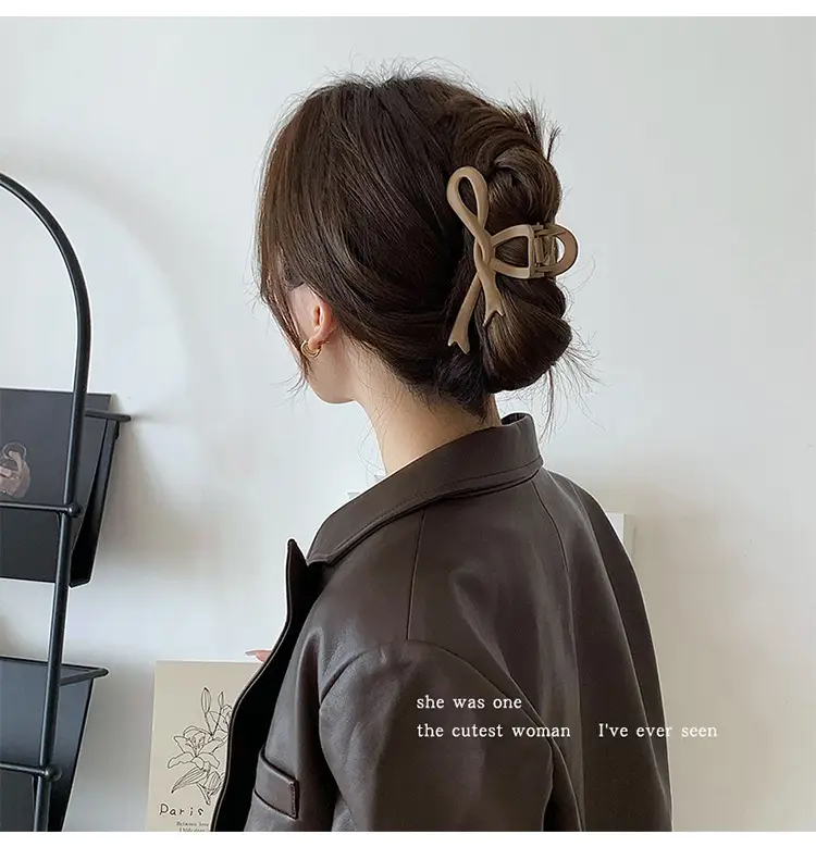 Spring Bow Clip for Women High-Grade Large Ribbon Updo — feature 3