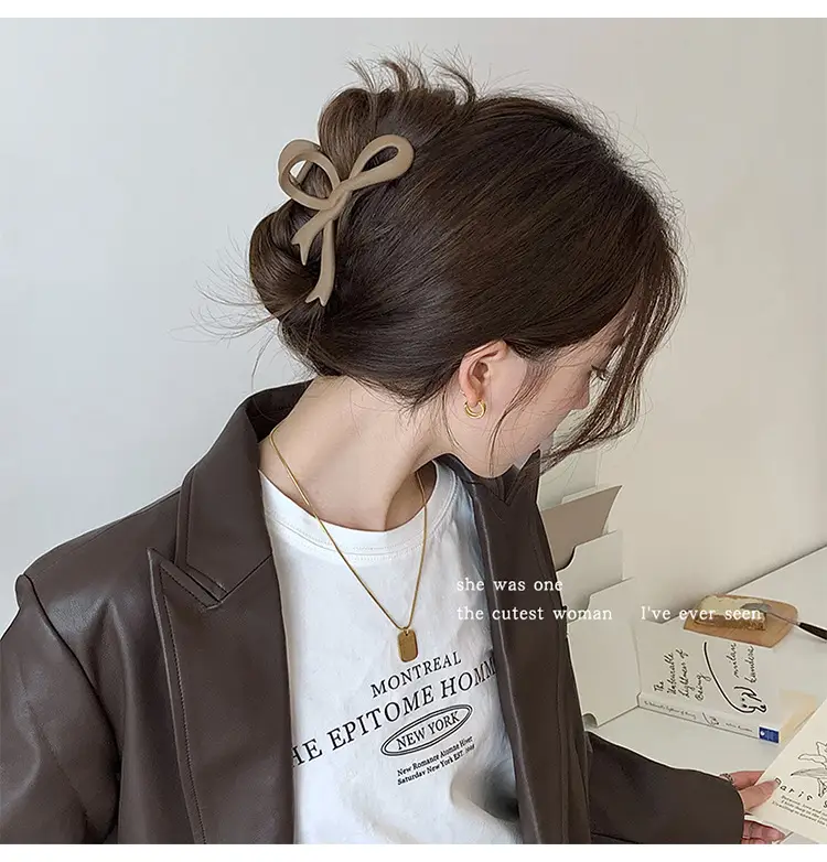 Spring Bow Clip for Women High-Grade Large Ribbon Updo — feature 4