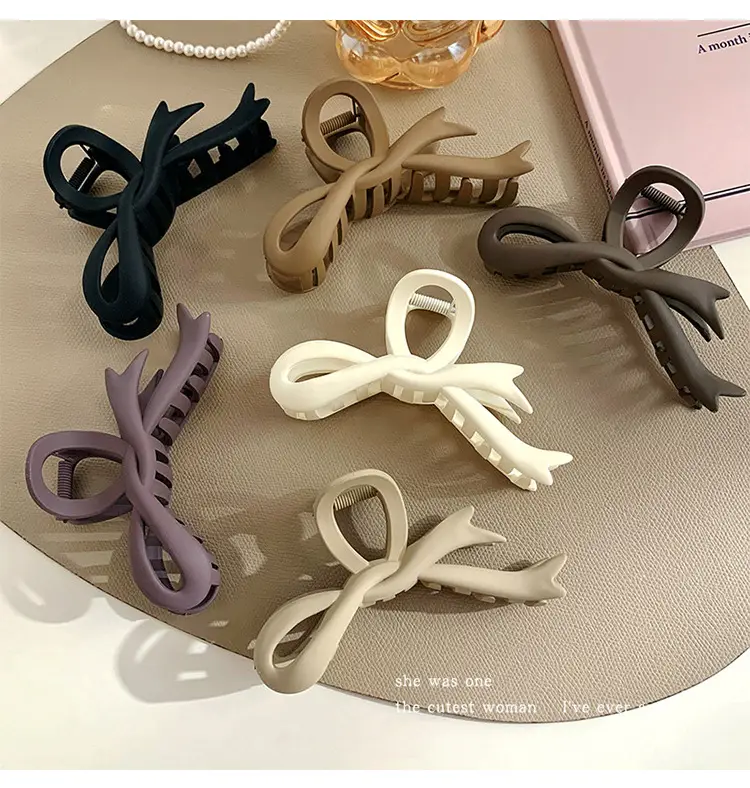 Spring Bow Clip for Women High-Grade Large Ribbon Updo — feature 6