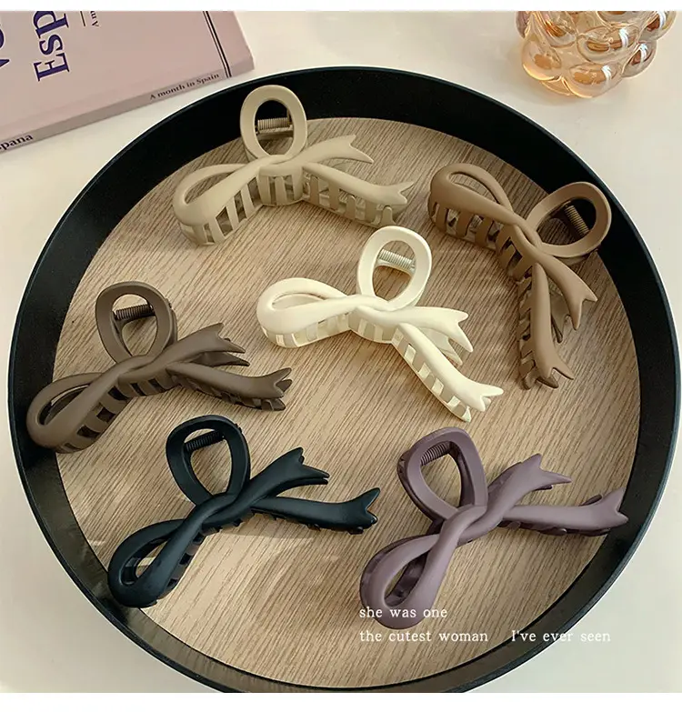 Spring Bow Clip for Women High-Grade Large Ribbon Updo — feature 7