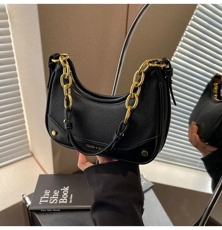 Korean Style Chain Shoulder Messenger Bag Black Beige — feature 44