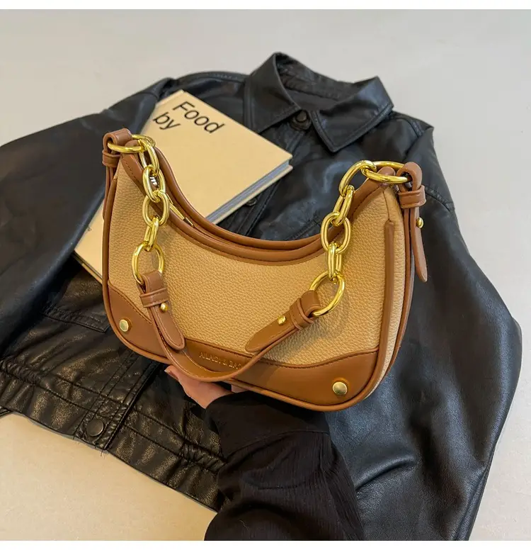 Korean Style Chain Shoulder Messenger Bag Black Beige — feature 46