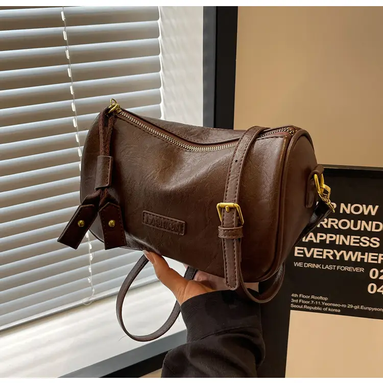 Black Retro Crossbody Bag for Women 2024 — feature 31