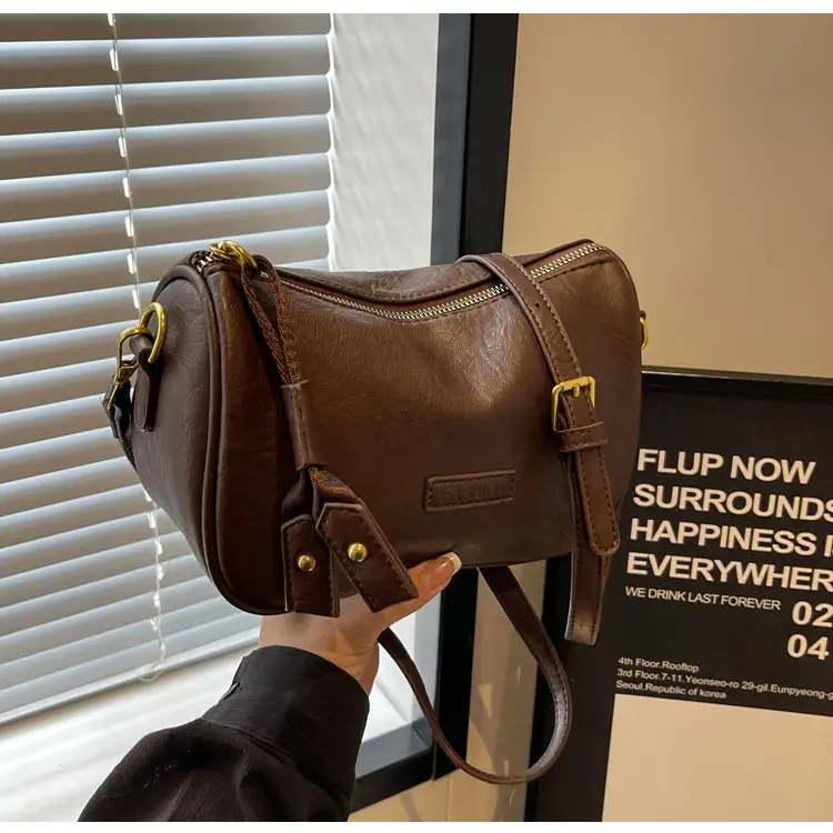 Black Retro Crossbody Bag for Women 2024 — feature 32
