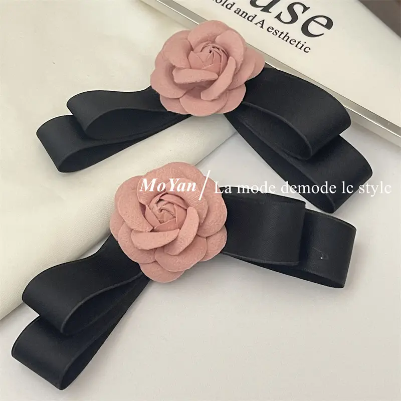 Black Camellia Bow Hairpin with Pink Rose Decor — feature 3