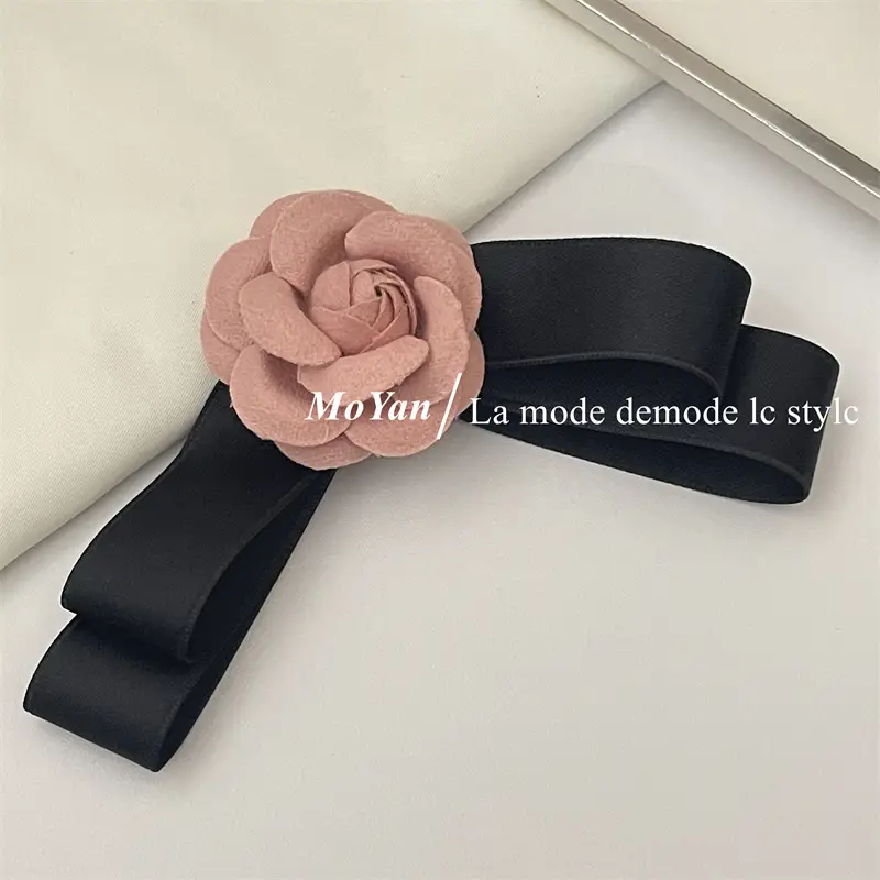 Black Camellia Bow Hairpin with Pink Rose Decor — feature 6