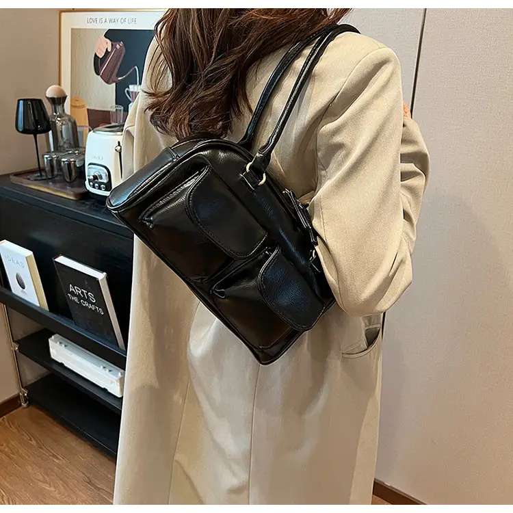 Retro Black Crossbody Bowling Bag for Women — feature 12