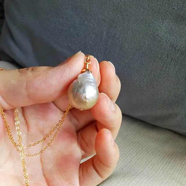 14K Gold Pearl Necklace with Baroque Design - Image 2