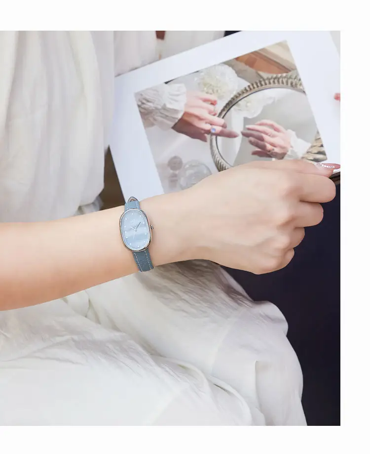 Goldie Light Luxury Women's Watch with Litchi Strap — feature 9