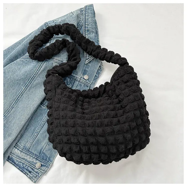 2023 New Fashion Shoulder Bag Black Pleated Clouds — feature 16
