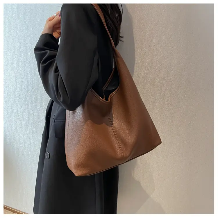 Women's Large Capacity Tan Leather Shoulder Bag — feature 19