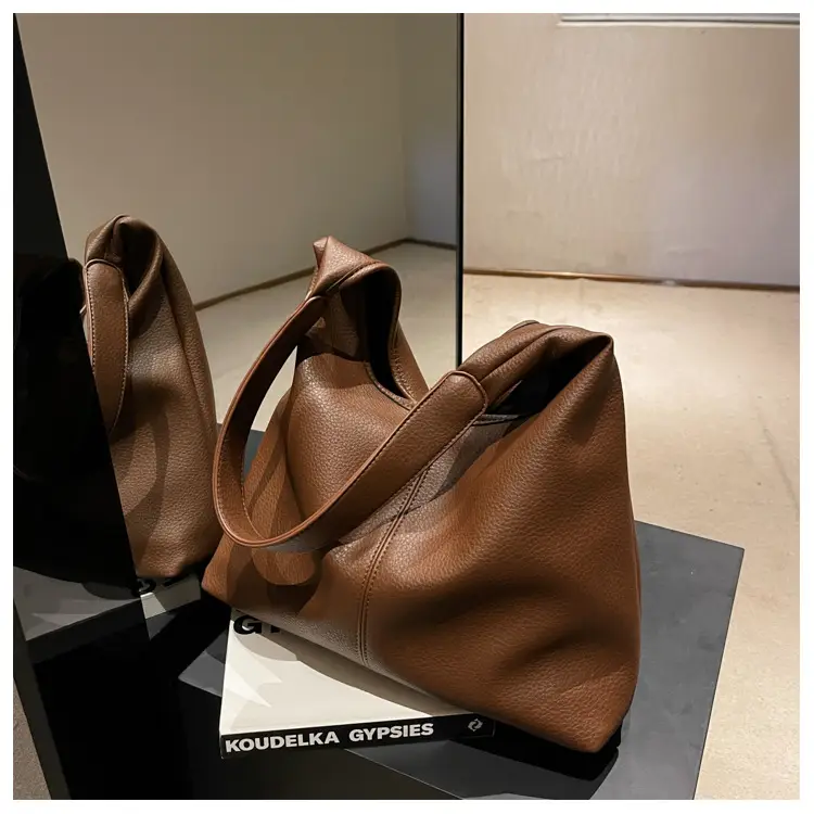 Women's Large Capacity Tan Leather Shoulder Bag — feature 31