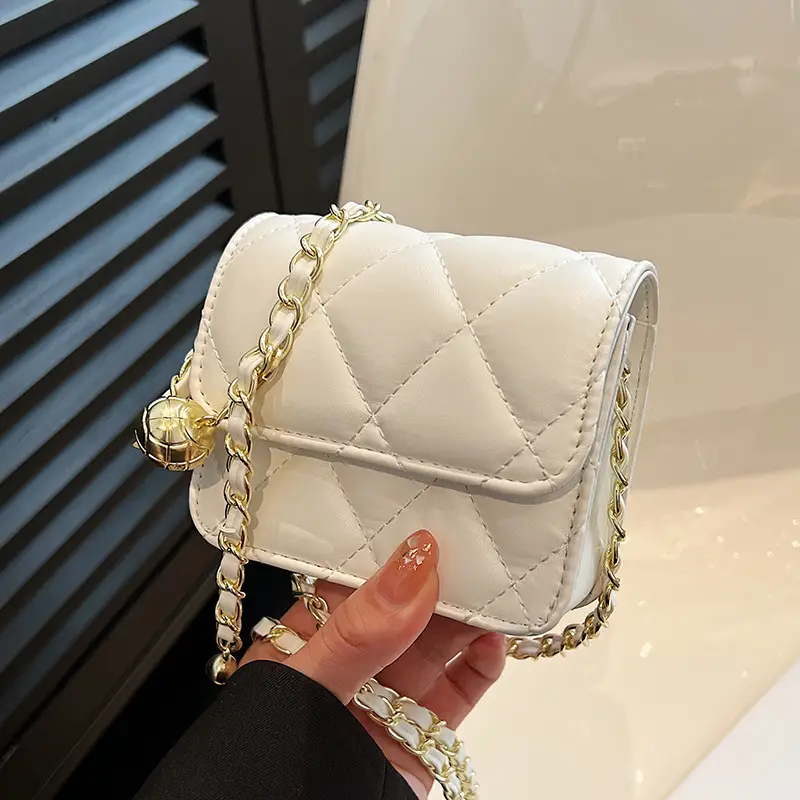 Women Quilted Chain Crossbody Bag Black 2026 - Image 2