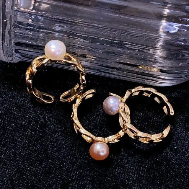 Adjustable Gold Pearl Ring for Women - Image 2