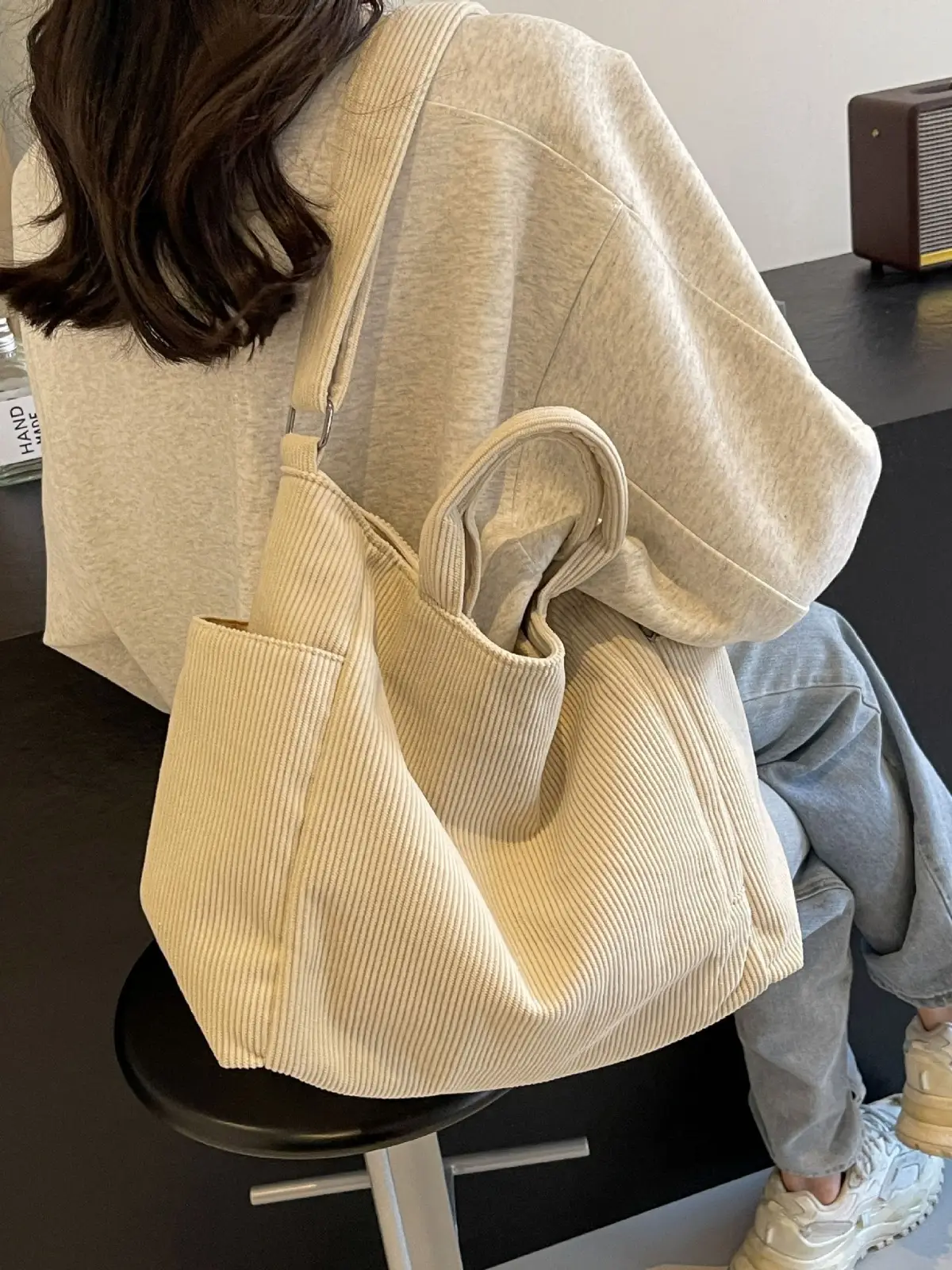 Korean Style Corduroy Shoulder Bag for Commute - Image 7